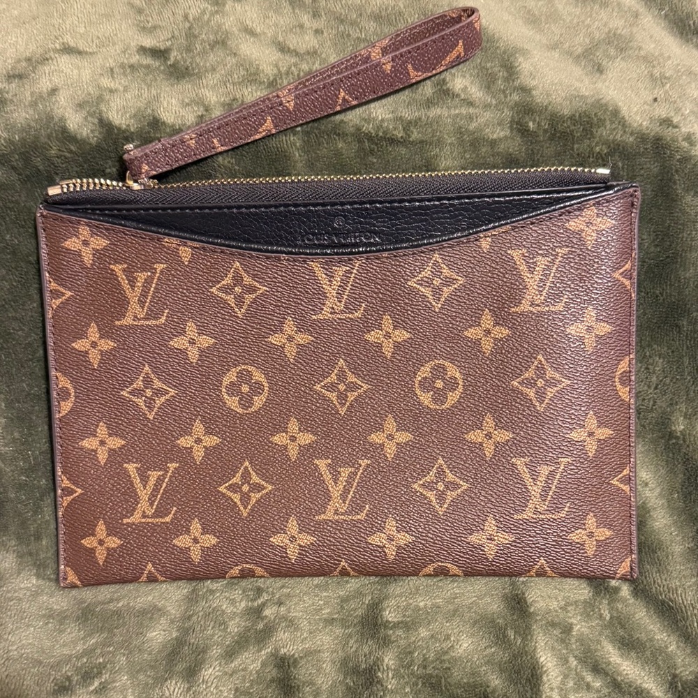 Louis Vuitton Dark Brown Leather Accessory